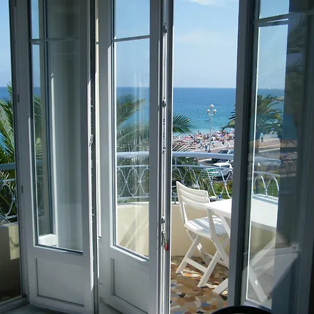 Palais Henri Iv 1chambre Michelon *